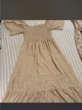 Smocked Floral Puff-Sleeve Kids Dress - Cream Floral